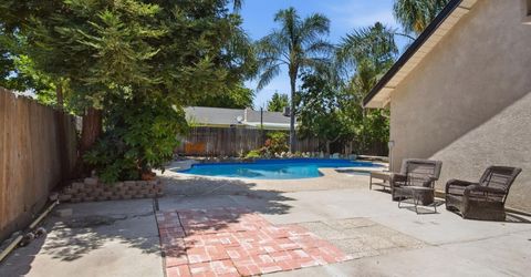 7006 Bridgeport Cir, Stockton, CA 95207 Photo