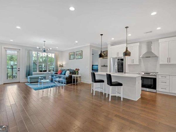 6890 Peachtree Dunwoody Road, Unit 303, Atlanta, GA 30328