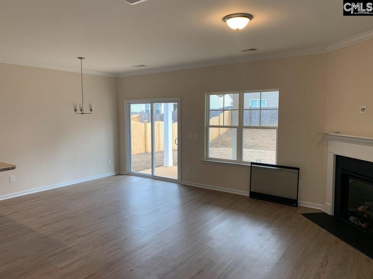 952 Bergenfield Lane  Photo 8