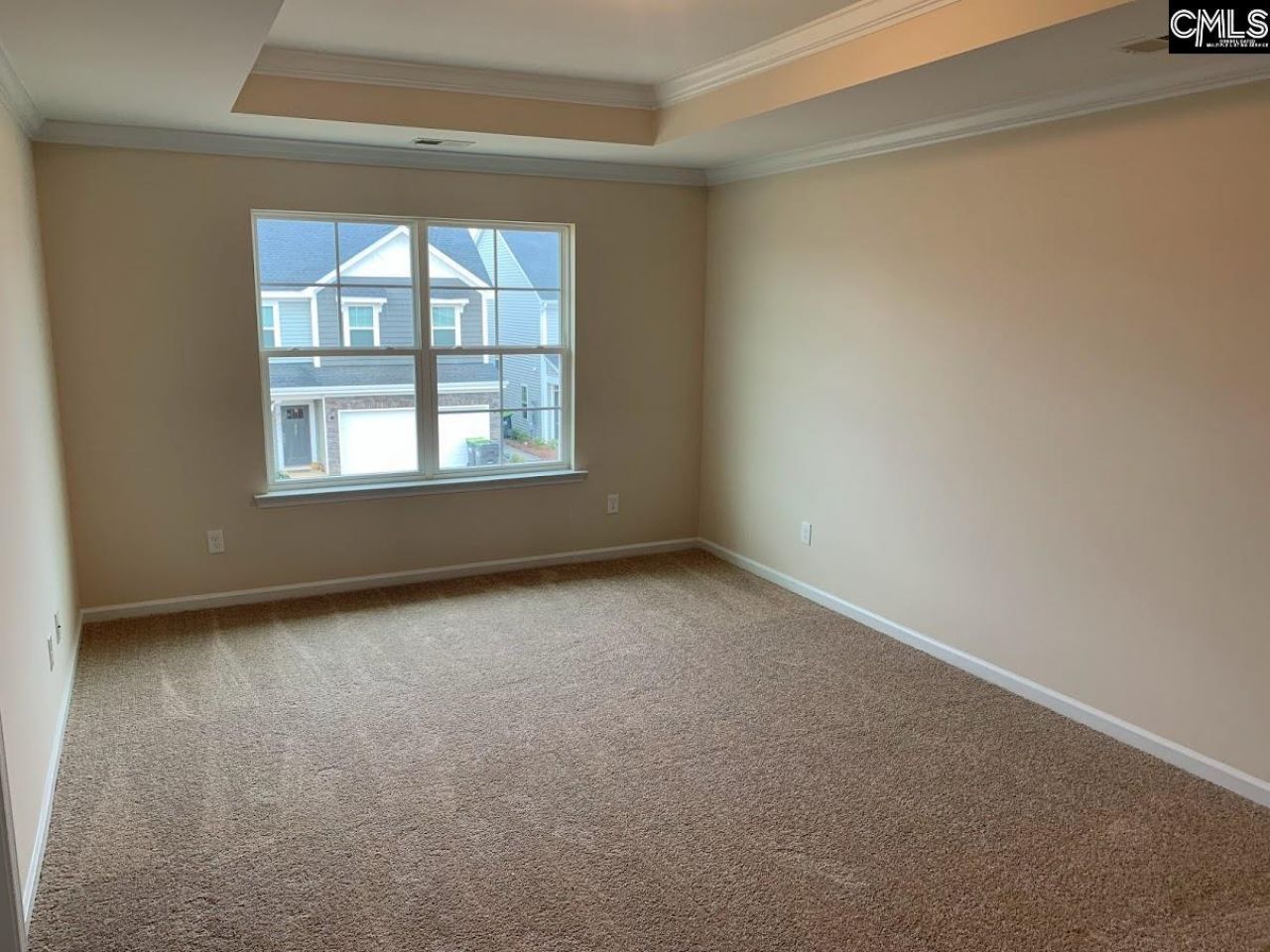 952 Bergenfield Lane  Photo 9