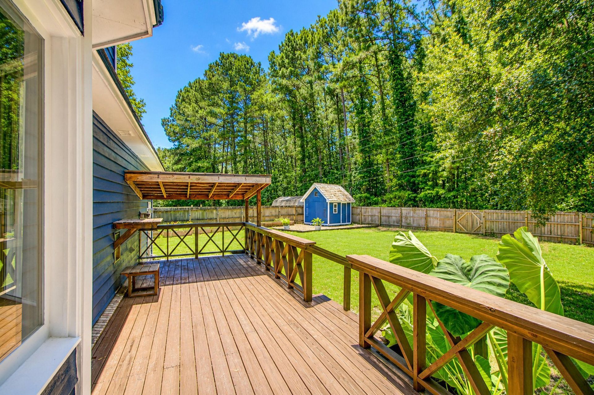 228 Knightsbridge Drive Photo 19