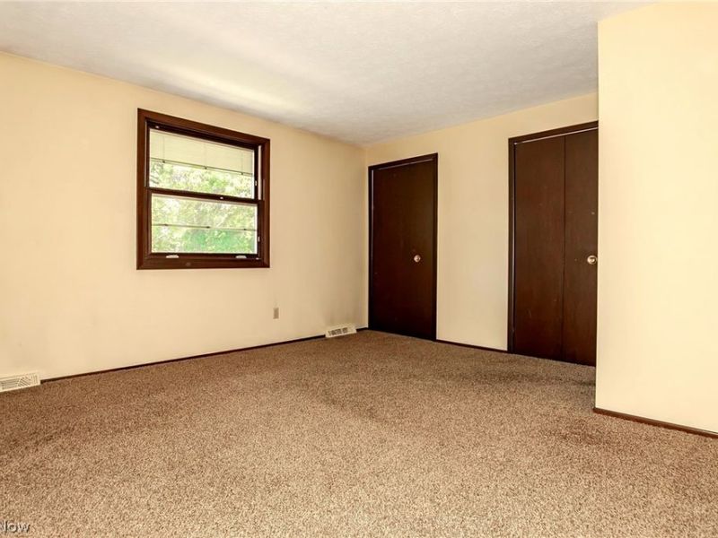 249 Shore Drive, Eastlake, OH 44095 Photo 16