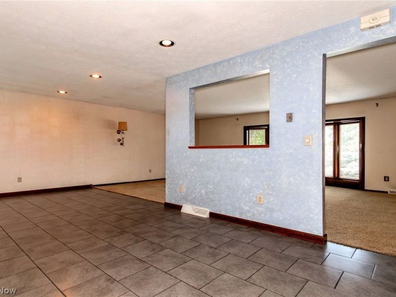 249 Shore Drive, Eastlake, OH 44095 Photo 9