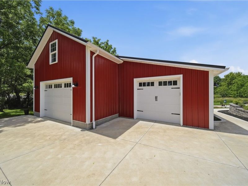 1219 9th Street SW, Massillon, OH 44647 Photo 3