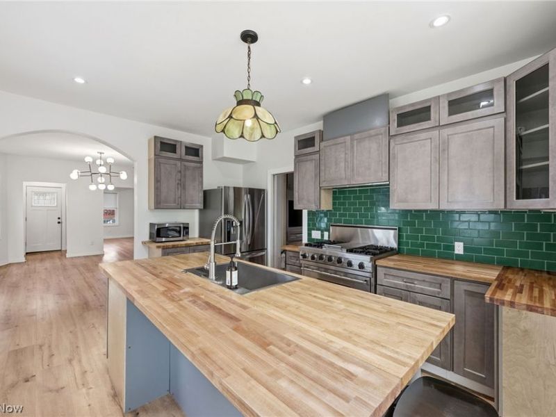 3538 Storer Avenue, Cleveland, OH 44109 Photo 6