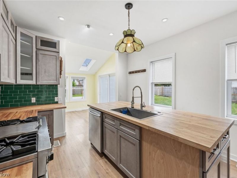 3538 Storer Avenue, Cleveland, OH 44109 Photo 7