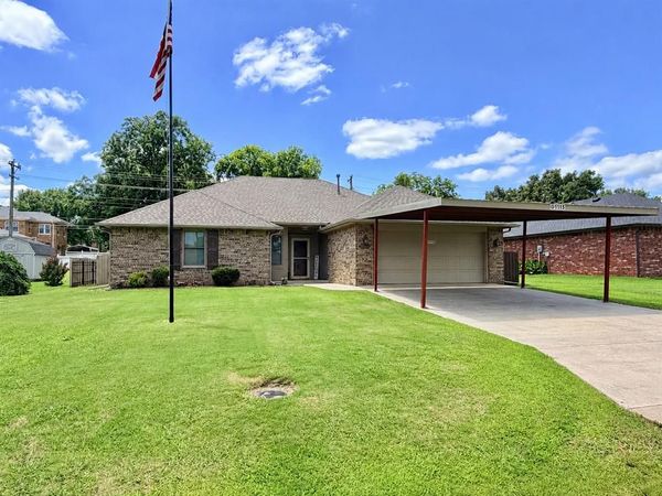 1115 Brunson Avenue, Prague, OK 74864