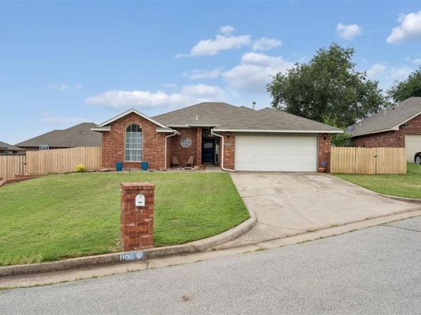 1106 W Parkview Circle, Purcell, OK 73080