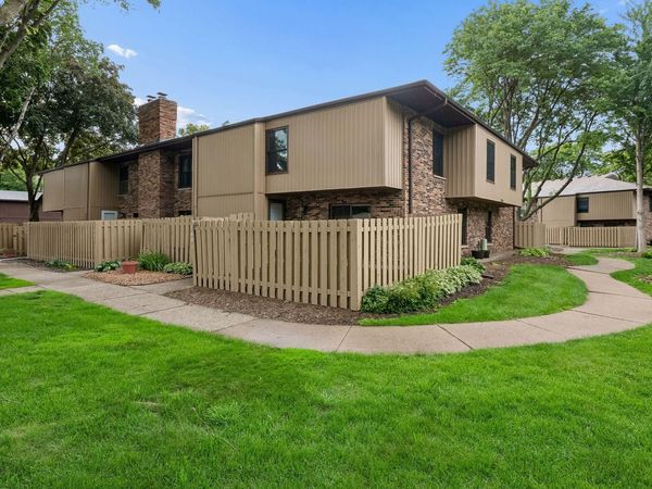 2401 Unity Avenue N, Golden Valley, MN 55422