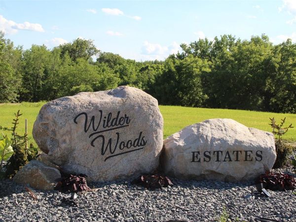 1301 Wilder Way, Swisher, IA 52338