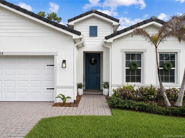 208 SW Pomeroy Street, Stuart, FL 34997