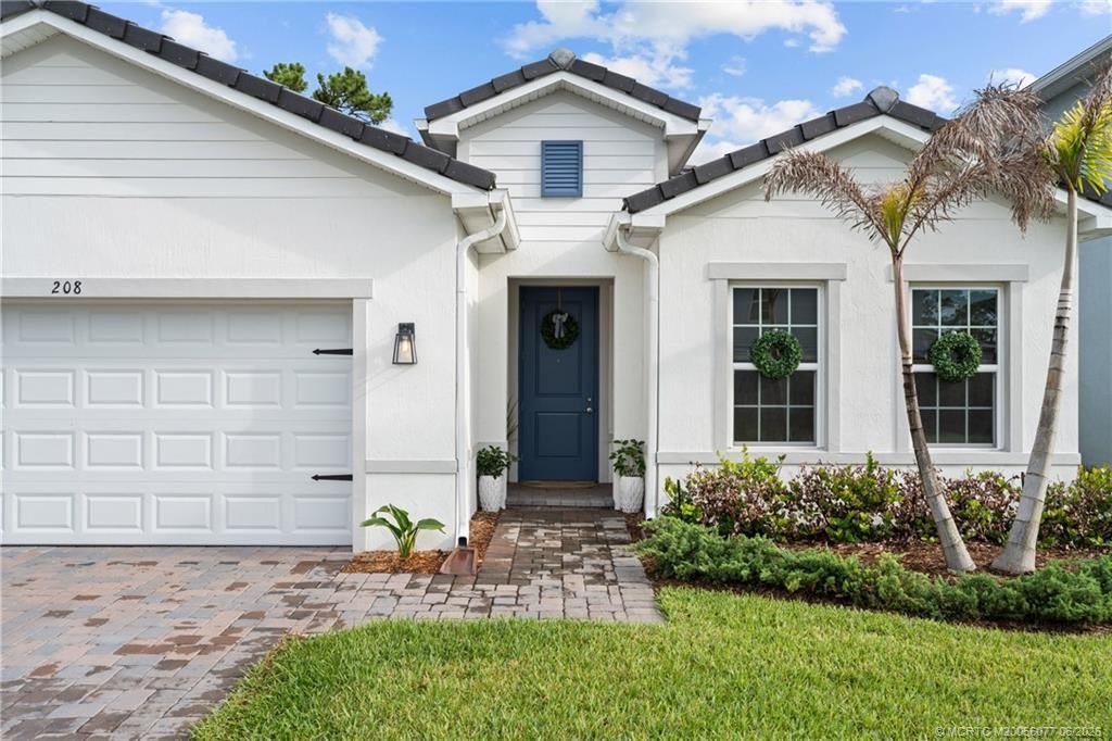 208 SW Pomeroy Street , Stuart, FL 34997 Photo