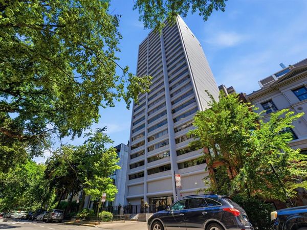 1415 N Dearborn Street, Unit 14C, Chicago, IL 60610