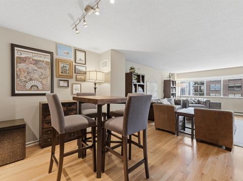 Main Photo