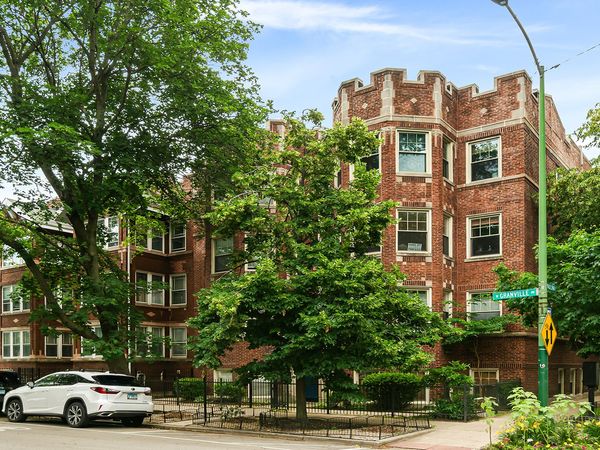1637 W Granville Avenue , Unit 3, Chicago, IL 60660