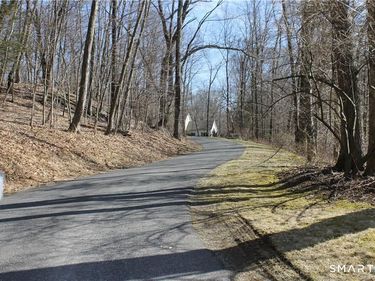 6 Alfredson, Sherman, CT 06784
