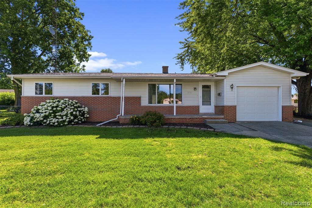 5155 Oxford Court, Swartz Creek, MI 48473 Main Photo