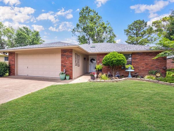 1503 Dyer Street , Springdale, AR 72762