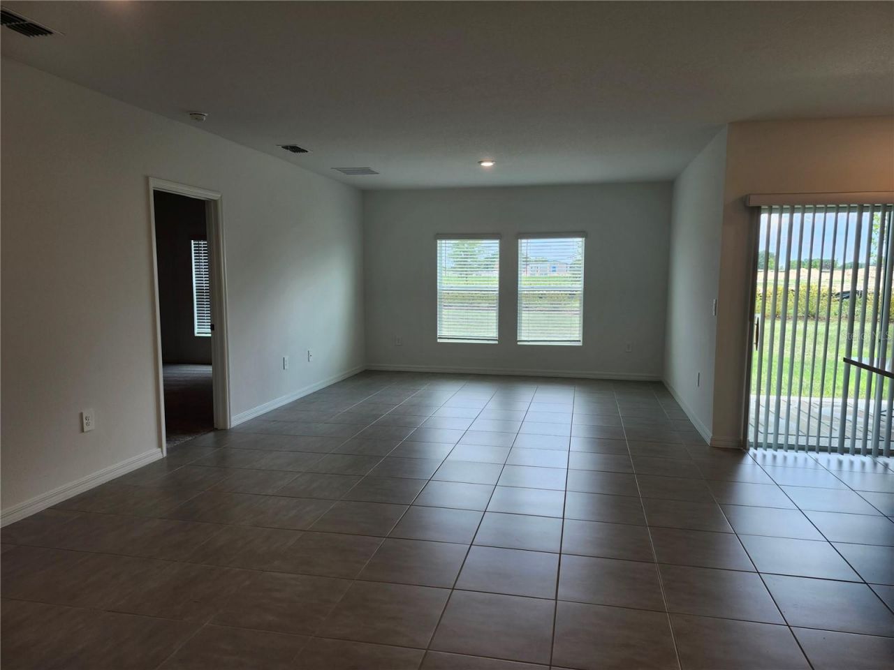 1009 Calico Pointe Circle , Groveland, FL 34736 Photo