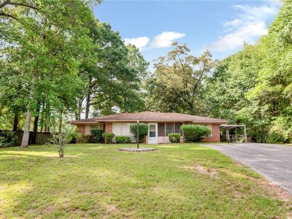 5858 Montfort Road, Mobile, AL 36608