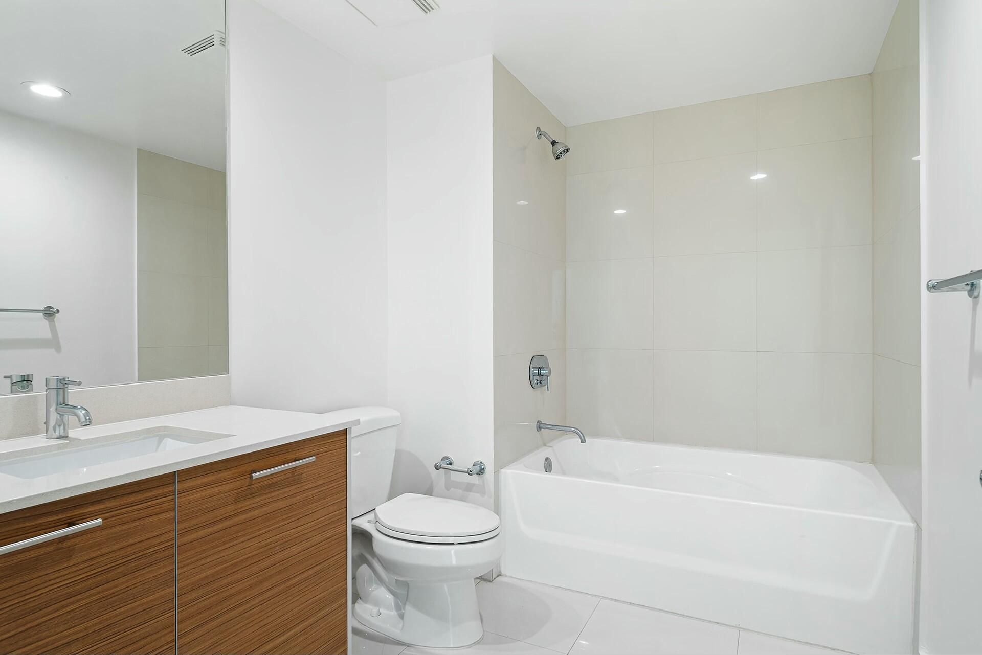 480 Hibiscus Street, Unit 221, West Palm Beach, FL 33401 Photo