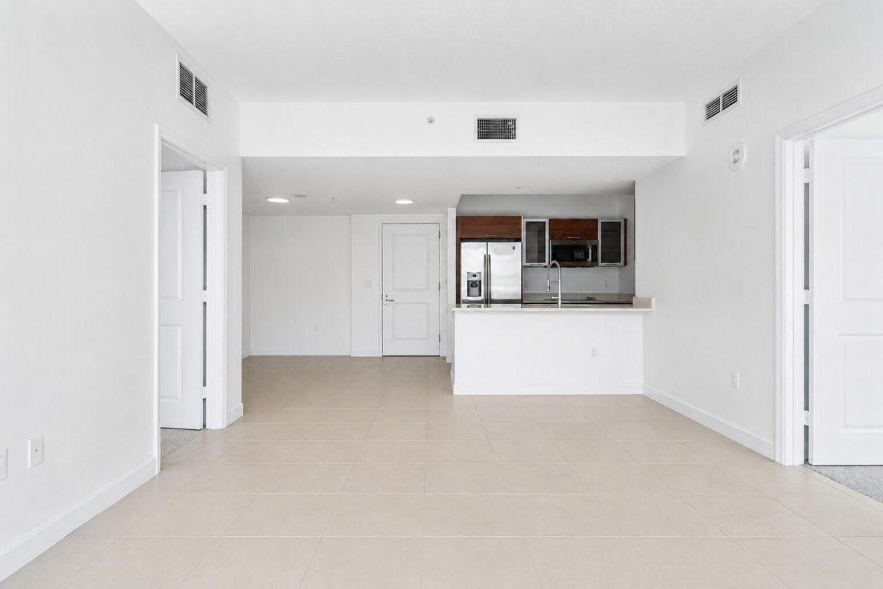 480 Hibiscus Street, Unit 221, West Palm Beach, FL 33401 Photo