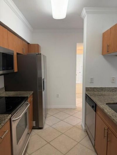 6410 Emerald Dunes Drive, Unit 206, West Palm Beach, FL 33411 Photo