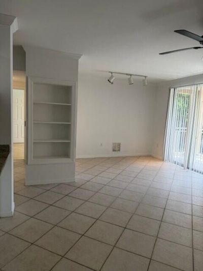 6410 Emerald Dunes Drive, Unit 206, West Palm Beach, FL 33411 Photo