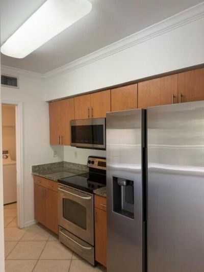6410 Emerald Dunes Drive, Unit 206, West Palm Beach, FL 33411 Photo