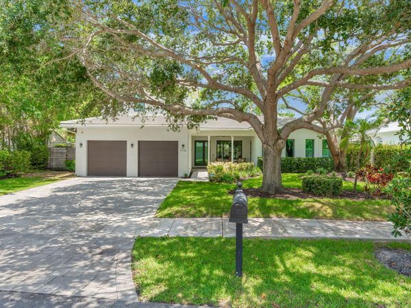 1716 Middle River Drive, Fort Lauderdale, FL 33305
