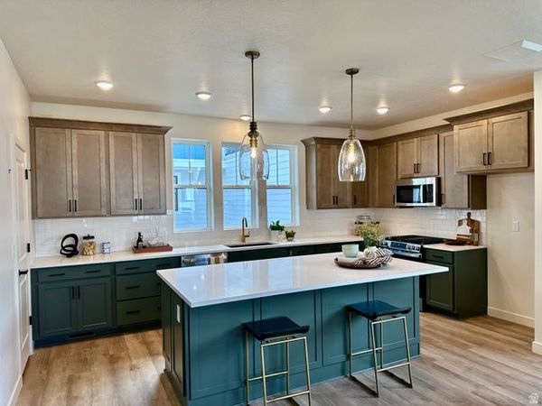11347 S LAKE RUN RD W, South Jordan, UT 84009