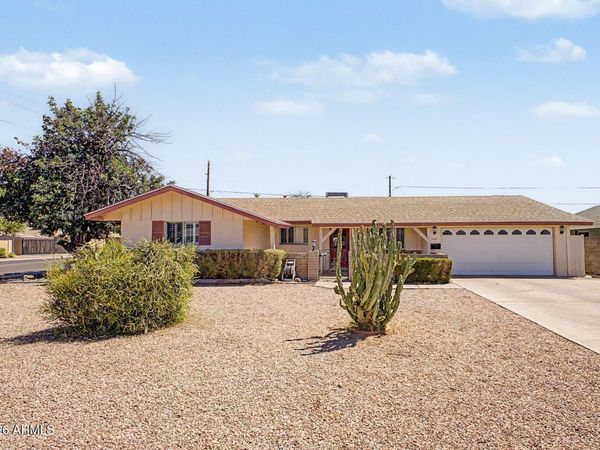 1063 E LOYOLA Drive, Tempe, AZ 85282
