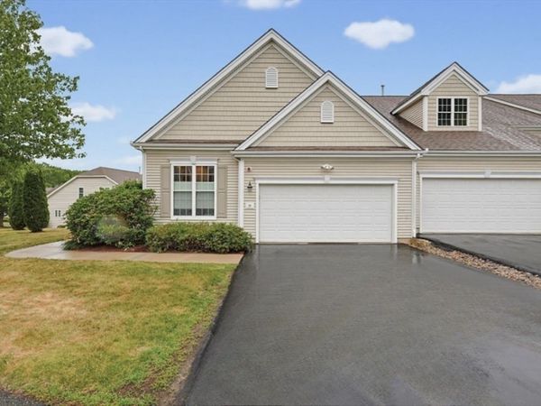 74 Buttercup Lane, Unit 74, Grafton, MA 01560