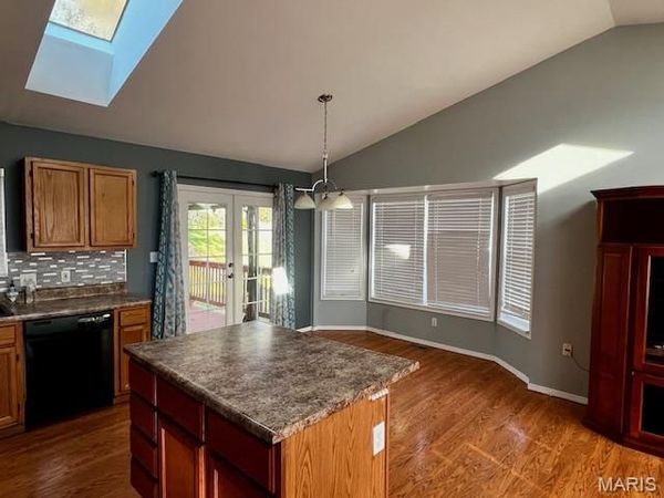 118 Hillside Meadows , St Charles, MO 63303
