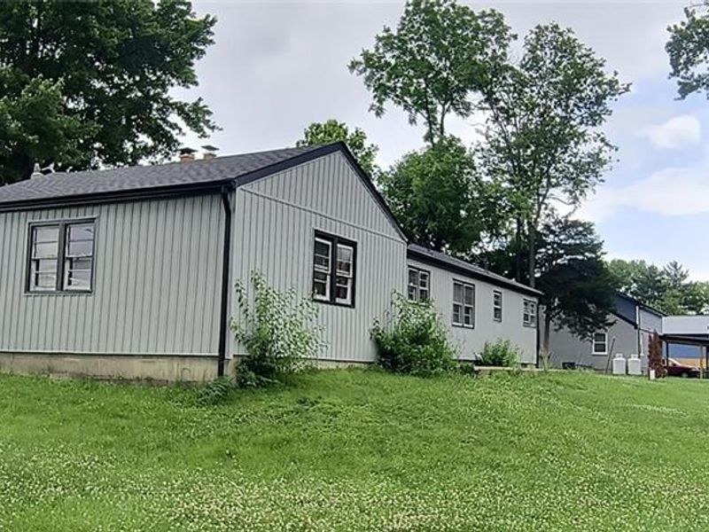 4455 E Kitridge Road, Bath Township, OH 45424 Photo 3