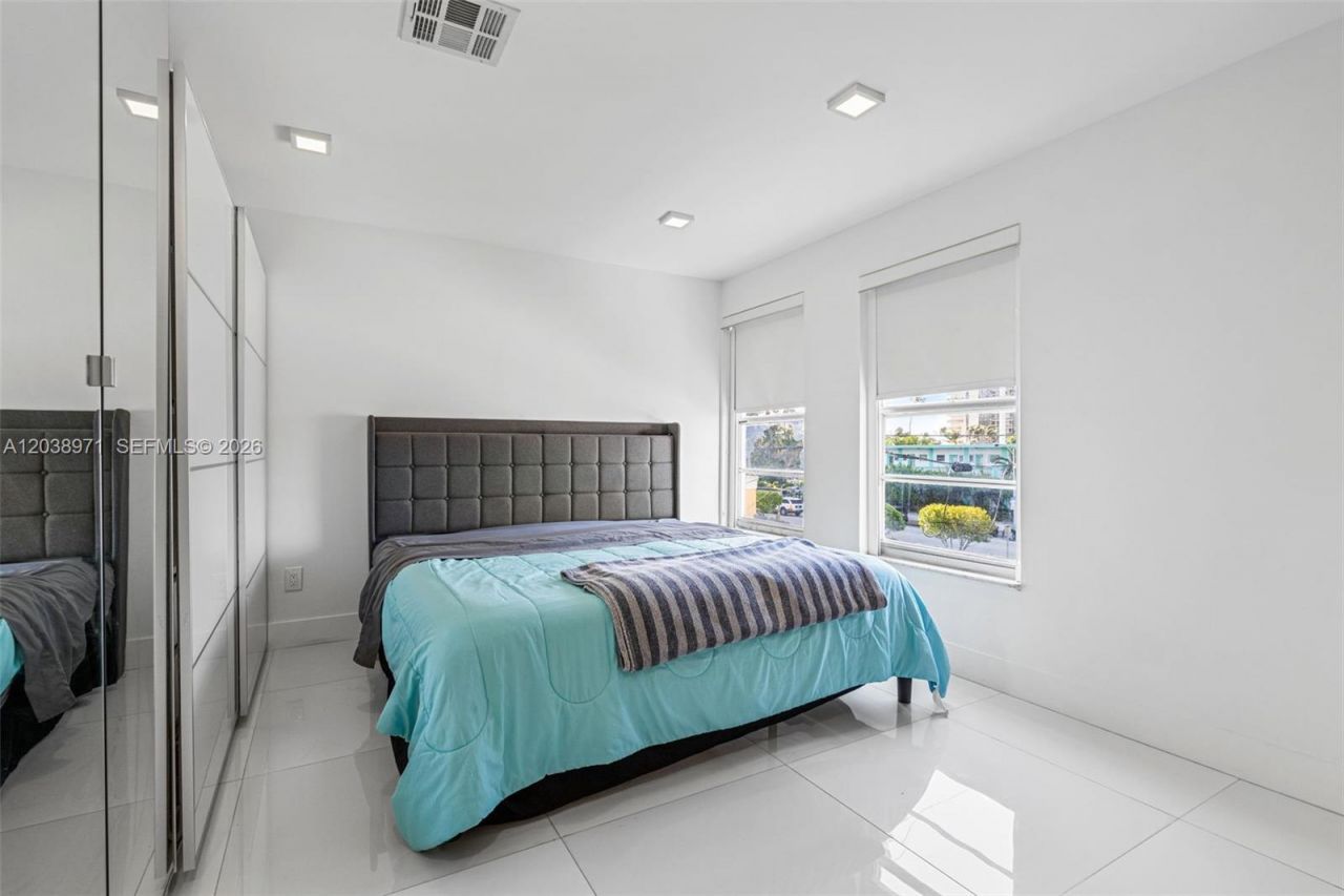 6545 Indian Creek Dr , Unit 306, Miami Beach, FL 33141 Photo