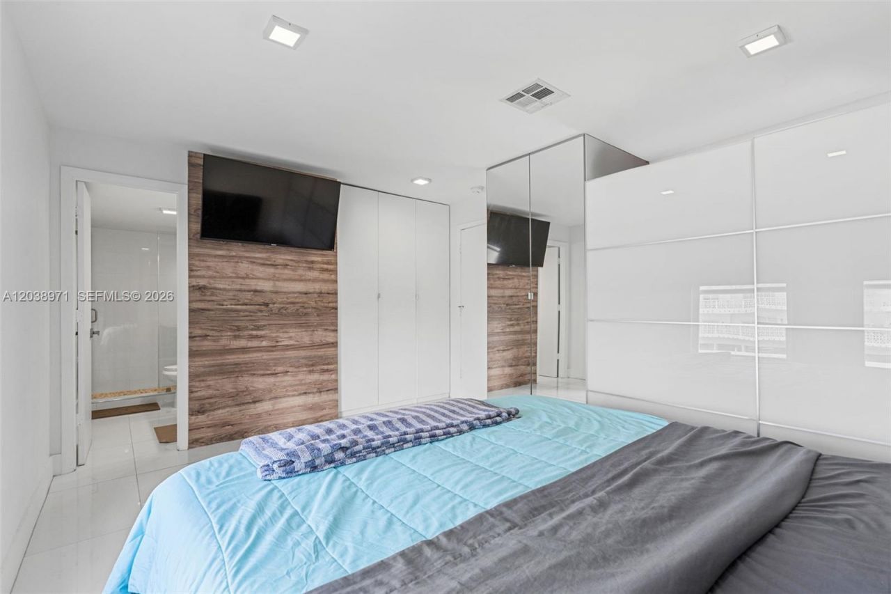 6545 Indian Creek Dr , Unit 306, Miami Beach, FL 33141 Photo