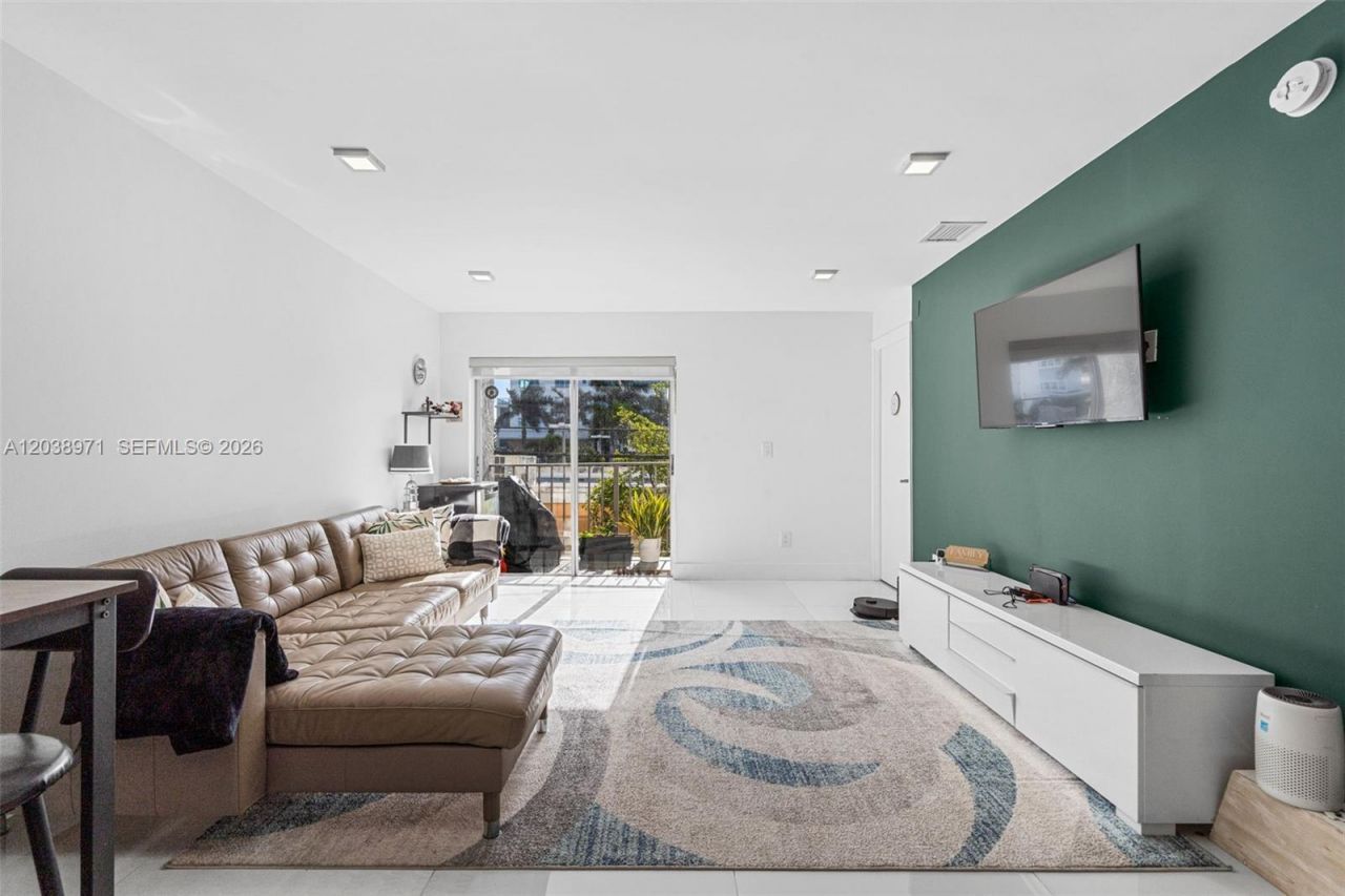 6545 Indian Creek Dr , Unit 306, Miami Beach, FL 33141 Photo
