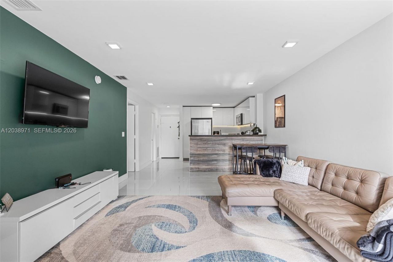 6545 Indian Creek Dr , Unit 306, Miami Beach, FL 33141 Photo