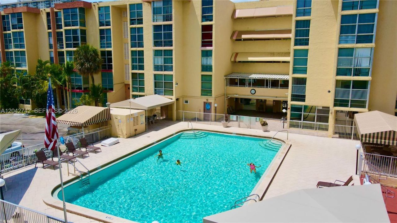 200 172nd St , Unit 114, Sunny Isles Beach, FL 33160 Photo