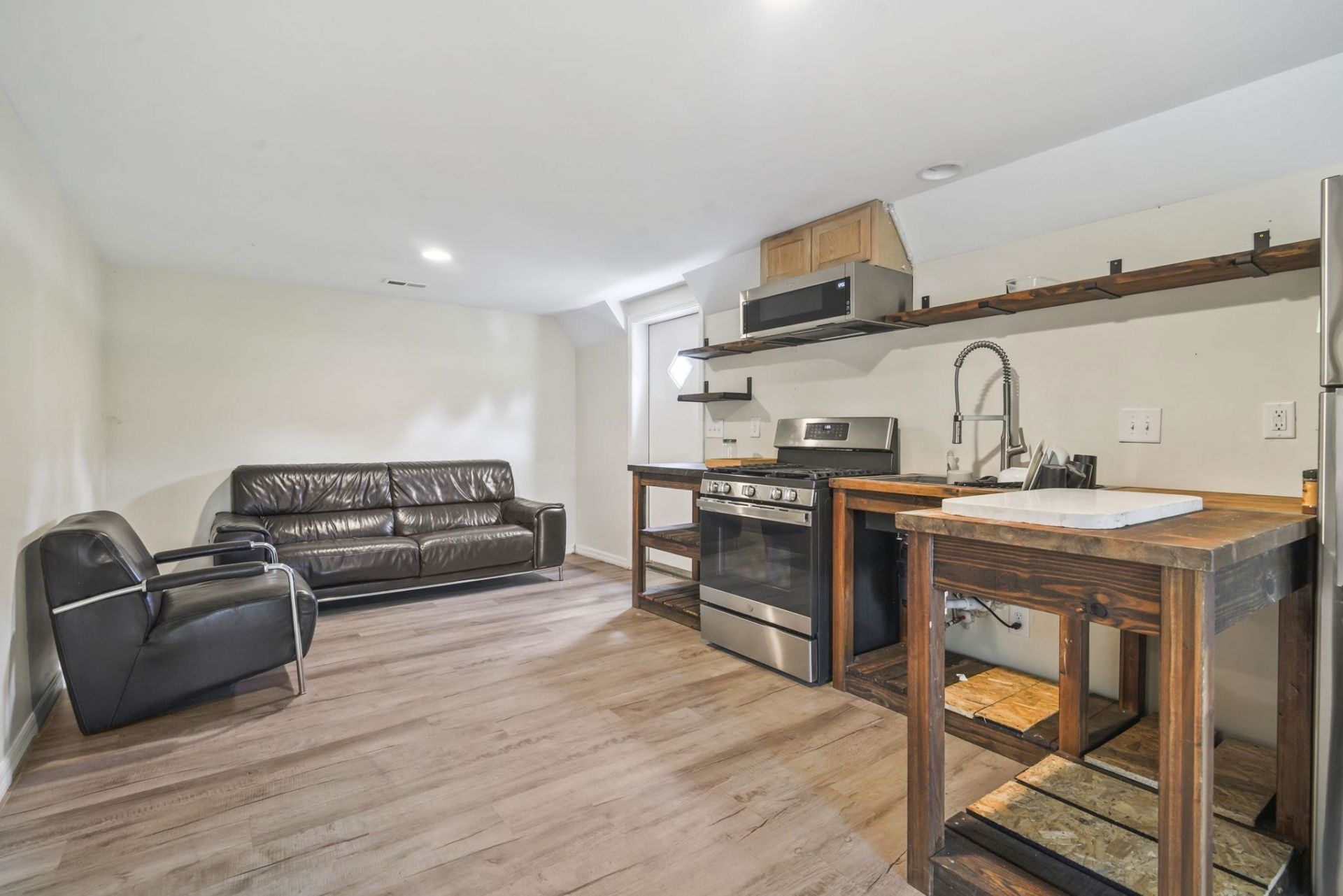 2905 Hugo Rd. Photo 12