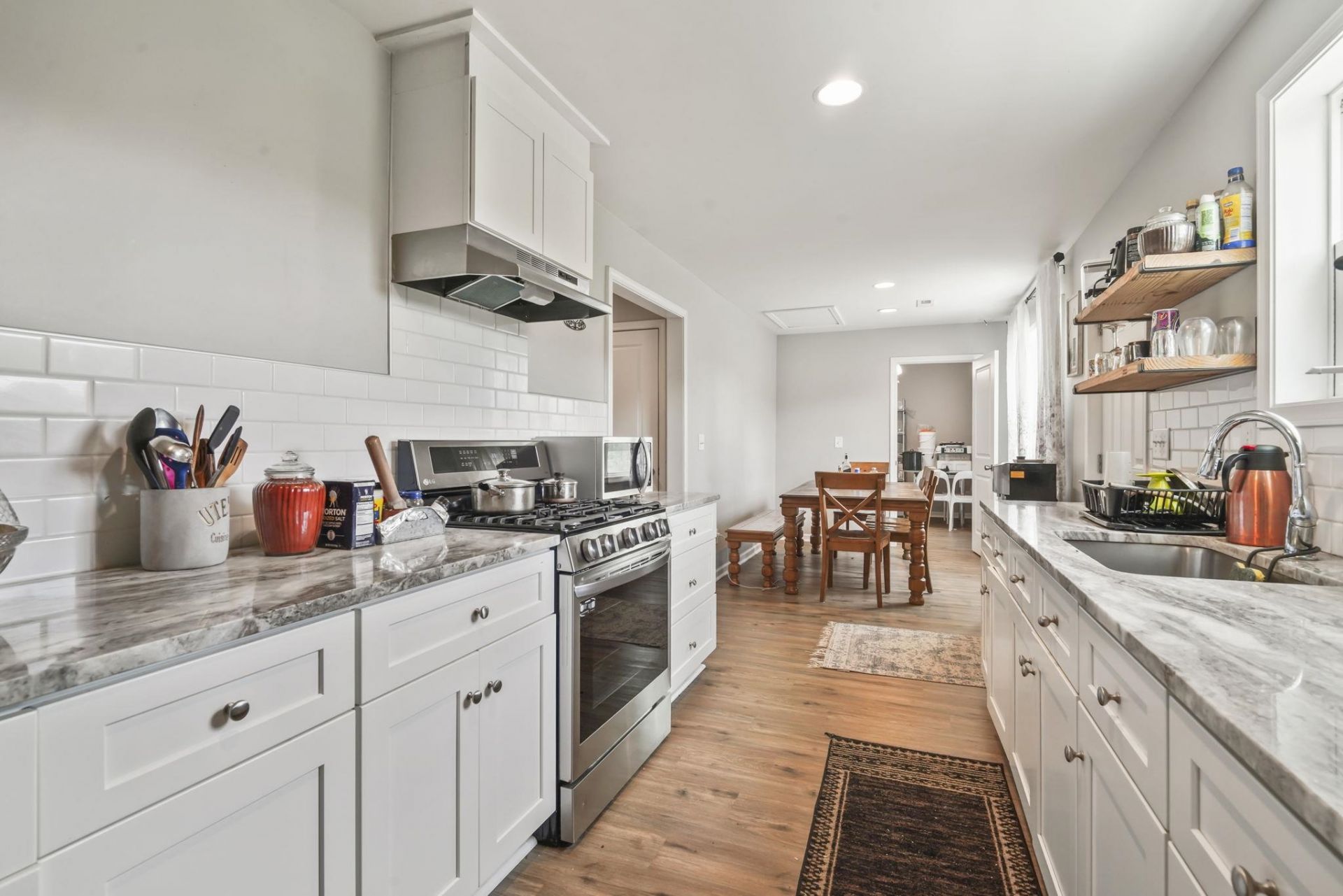 2905 Hugo Rd. Photo 38