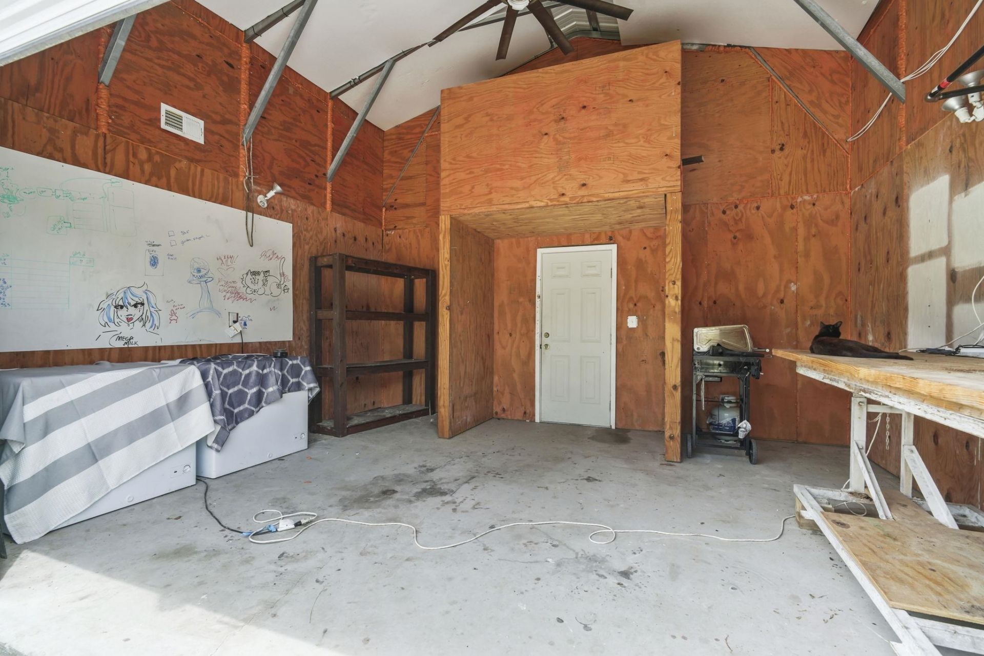 2905 Hugo Rd. Photo 4