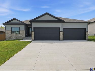 430 S 90th Street, Lincoln, NE 68520