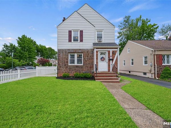2 High Street, BLOOMFIELD, NJ 07003