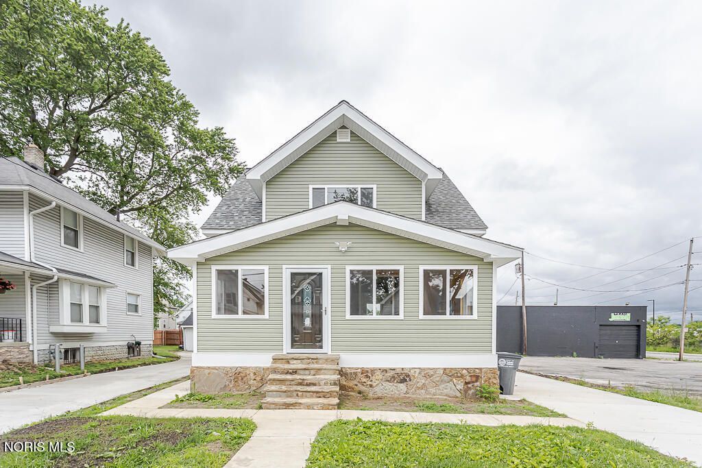3812 Martha Avenue, Toledo, OH 43612 Main Photo