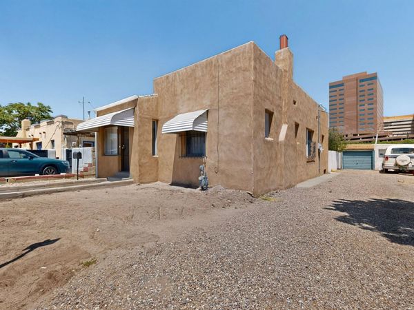 414 W 8th Street NW, Albuquerque, NM 87102