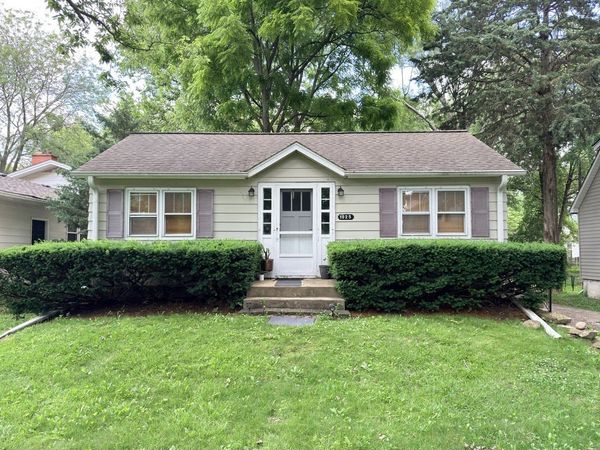 1025 Kendall Street , Geneva, IL 60134