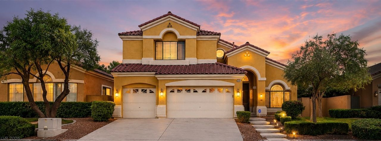 813 White Falcon Street, Las Vegas, NV 89144