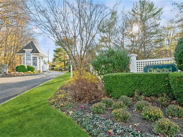 8 Oakcrest Lane, Hastings-on-Hudson, NY 10706